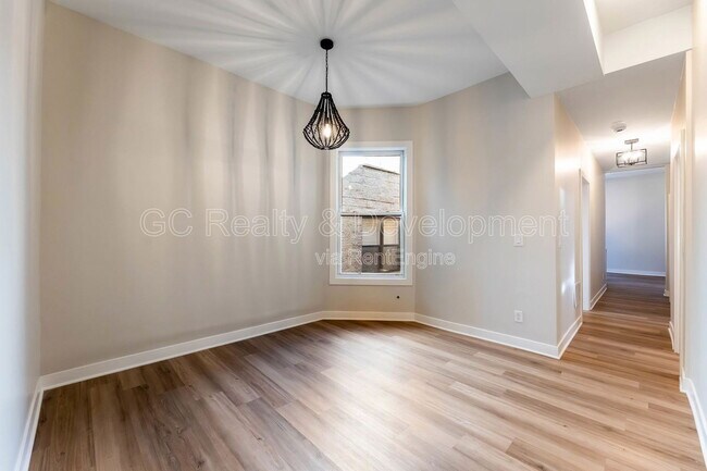 Building Photo - 4241 S Calumet Ave