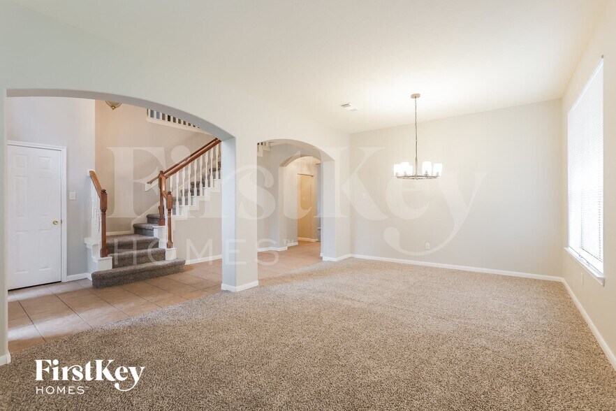 Building Photo - 12210 Lakewood Valley Ct