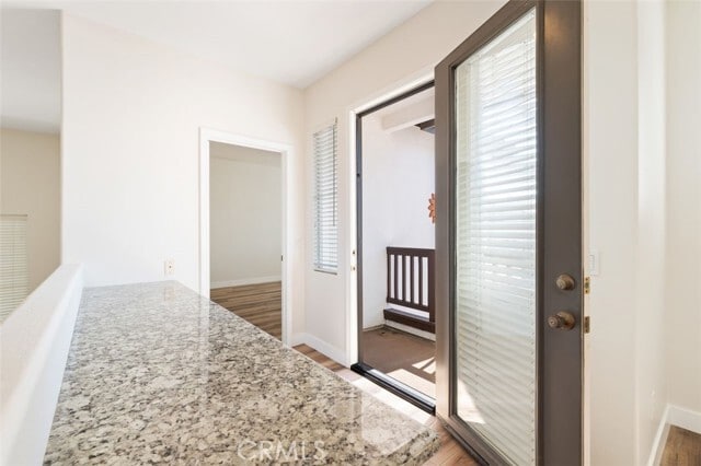 Building Photo - 10 Lyon Ridge