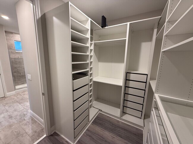 Building Photo - 1943 Standing Rock Cir