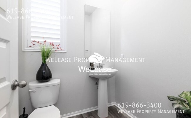 Building Photo - 40569 Melrose Dr