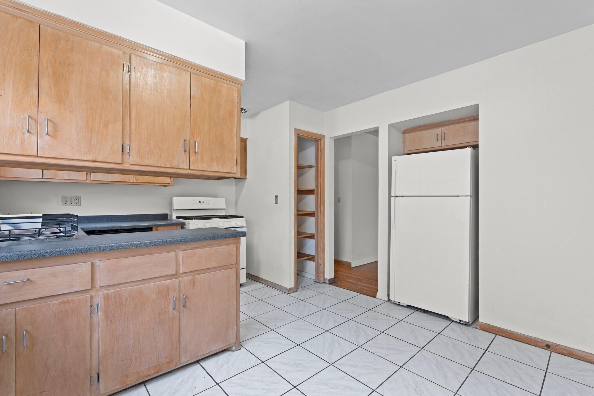 Building Photo - 3216 N Downer Ave