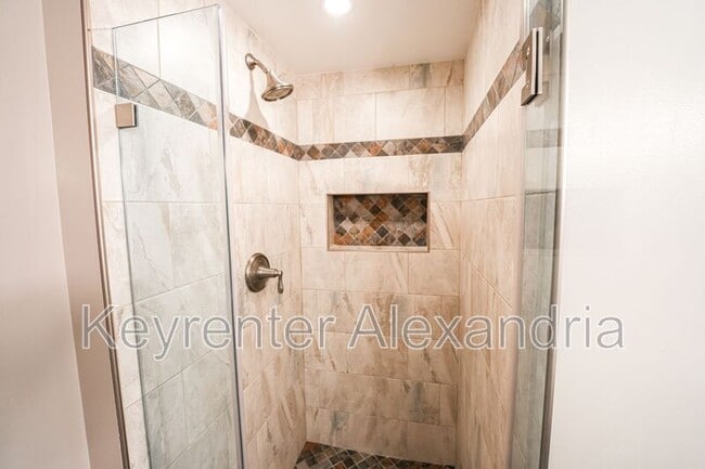 Building Photo - 6626 Birchleigh Way