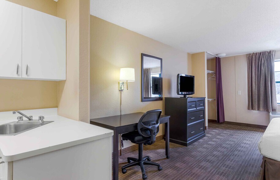 Building Photo - Furnished Studio-Houston - Galleria - Westheimer