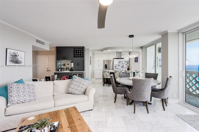 Building Photo - 1200 S Ocean Blvd