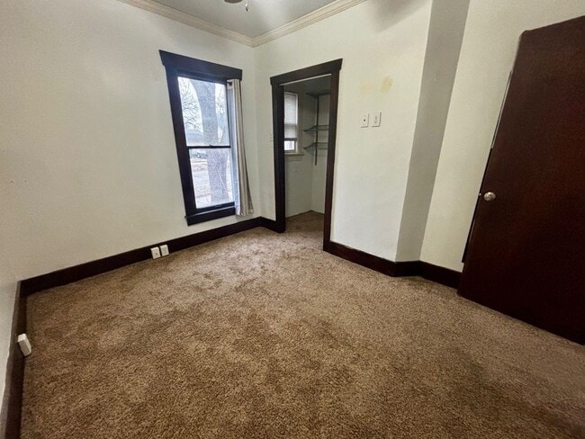 Building Photo - Italian Estates Property Management