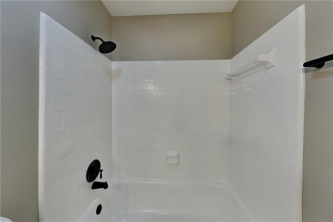 Building Photo - 215 Boca Ciega Ct