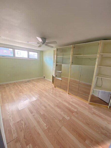 Building Photo - 2867 Walnut Hill St