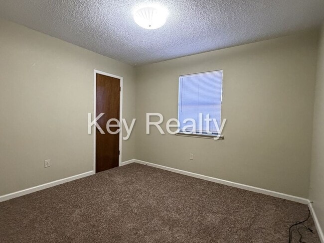 Building Photo - 602 - B Gary K - Pineville