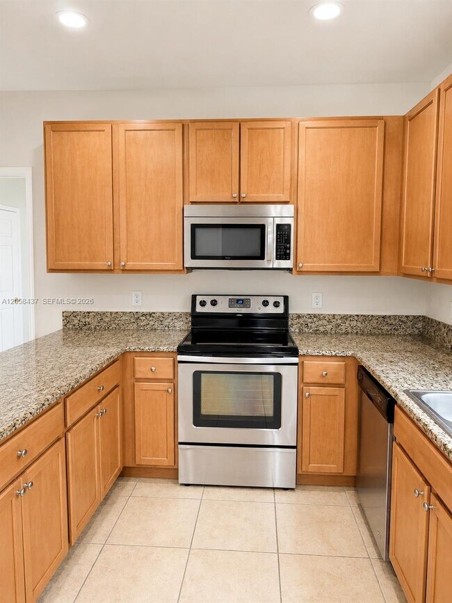 Building Photo - 1101 SW 147th Ter