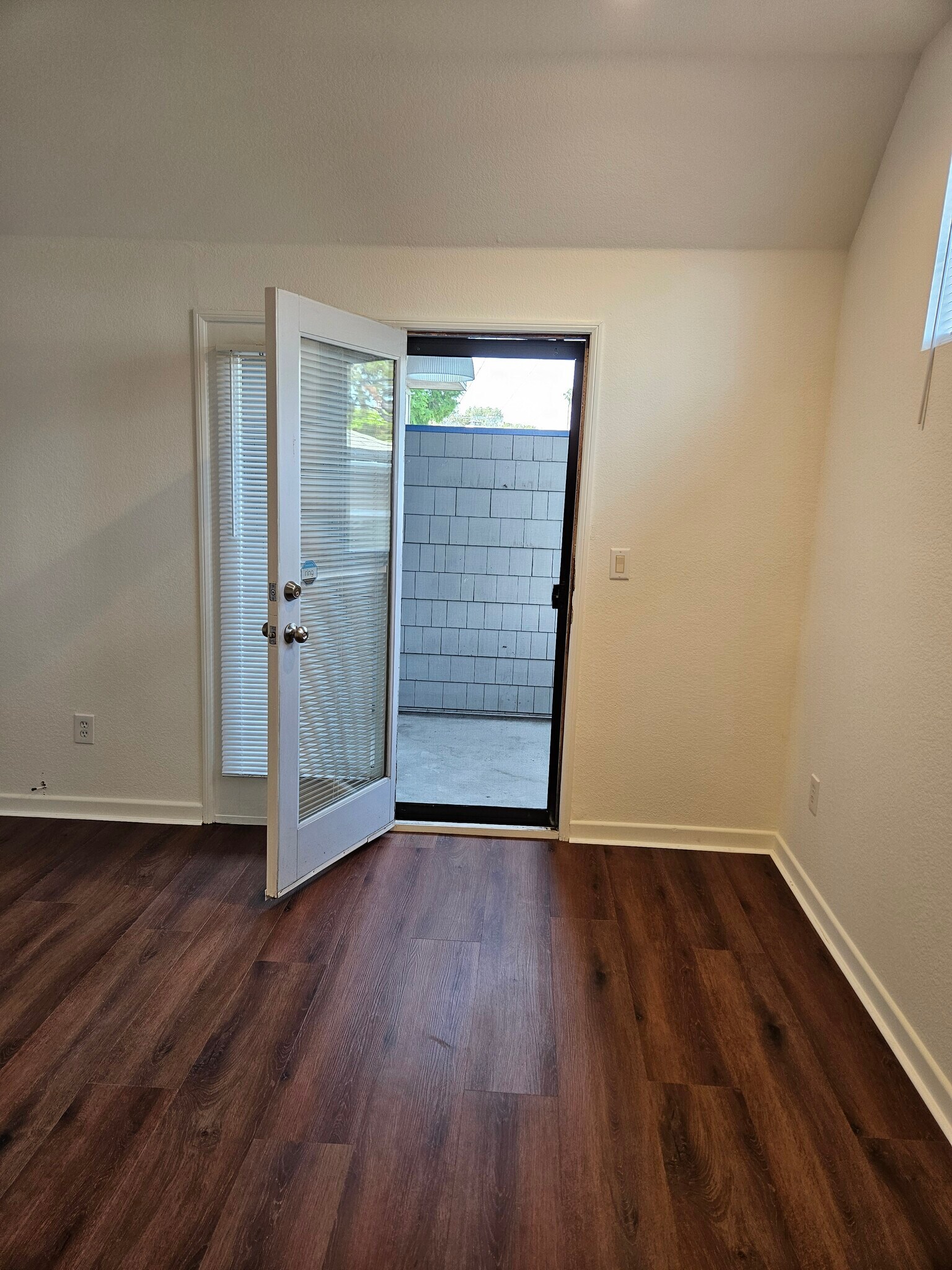 Main Bedroom Balcony - 11829 Gateway Blvd