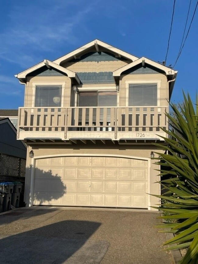 Building Photo - Great Los Osos home with views available 2...