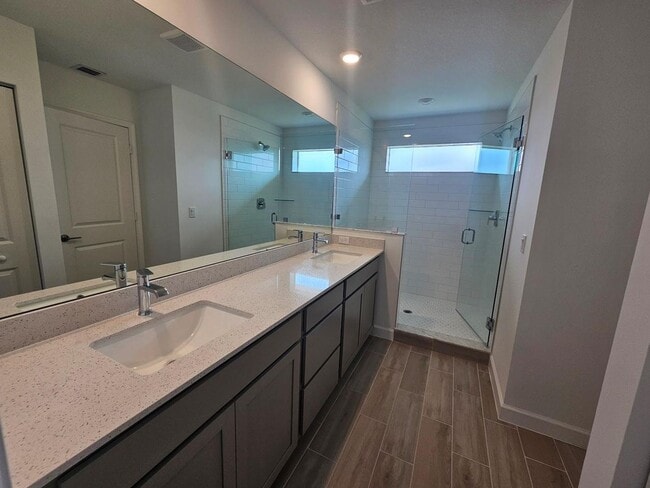 Building Photo - 19576 Whispering Crk Rd