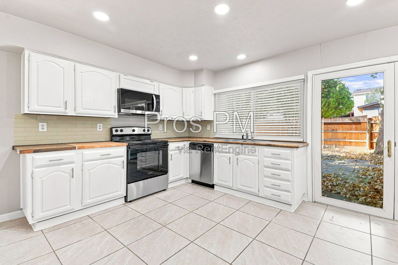 Building Photo - 5281 Reed Dr