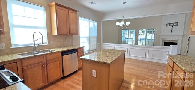 Building Photo - 12051 Dunipace Ct