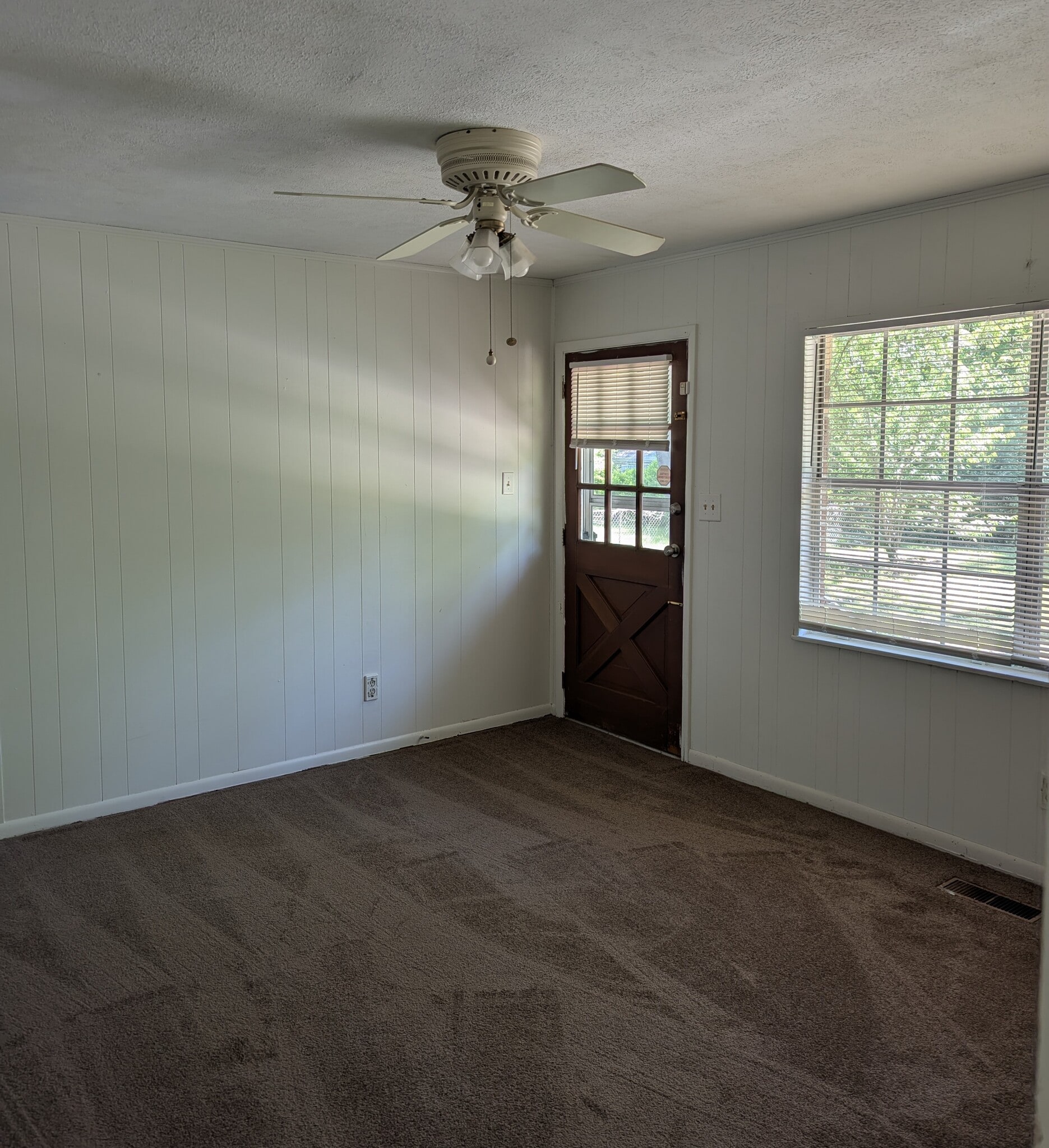 Building Photo - 4814 Impala Ln