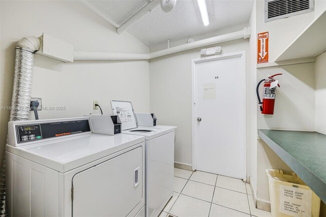 Building Photo - 5838 Collins Ave