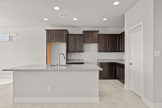 Building Photo - 4030 Silver Springs Road NE