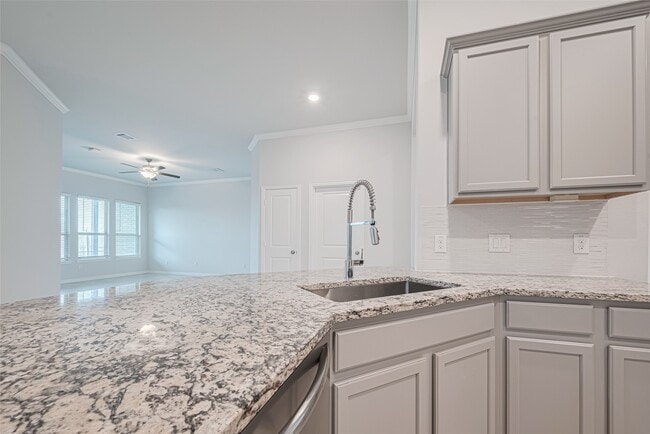 Building Photo - 918 Vidalia Onion Dr