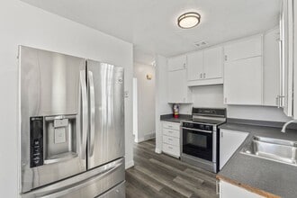 Building Photo - 385 W 5100 S