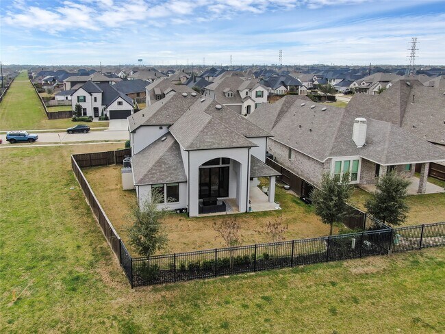 Building Photo - 6718 Waxbill Rd