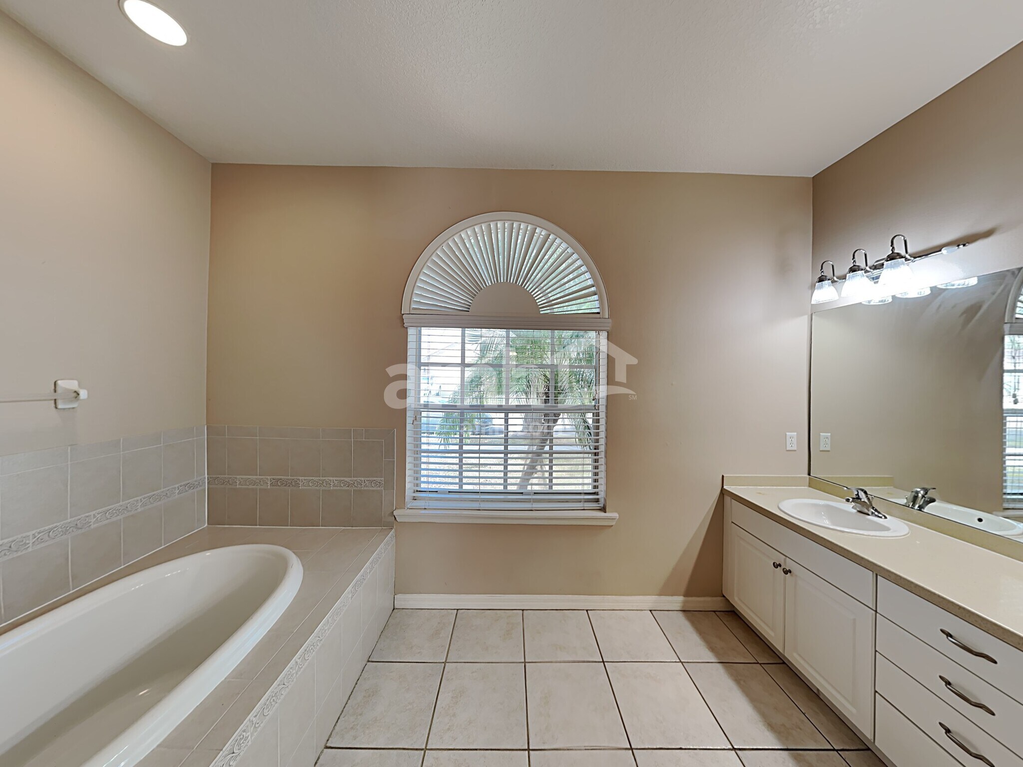 Building Photo - 6648 Thackston Dr