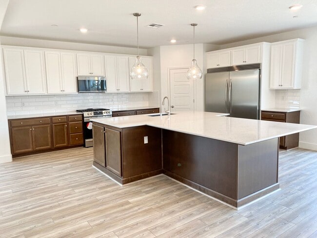 Building Photo - BRAND NEW 4/3.5 Lennar with In-Law Suite