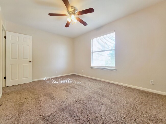 Building Photo - Beautiful Single Family - 4/BR 2.5/BA