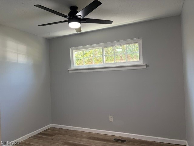 Building Photo - 4837 Willowbrook Dr