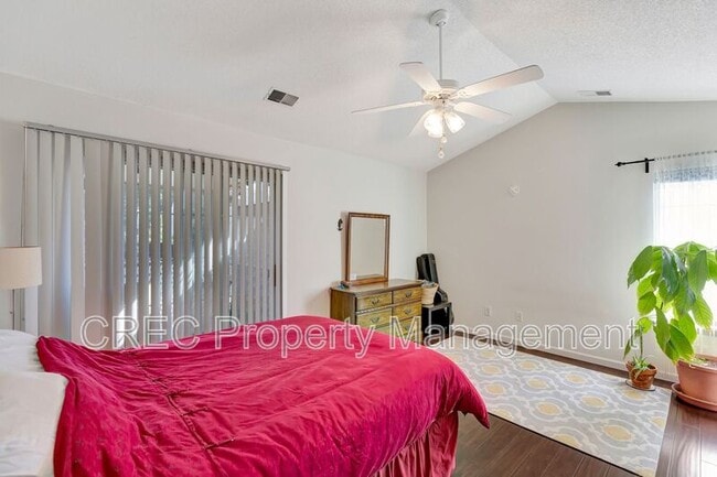 Building Photo - 1110 Oceanview Rd