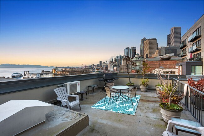 Building Photo - 75 South Main St