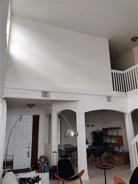 Building Photo - 8041 NW 114th Pl