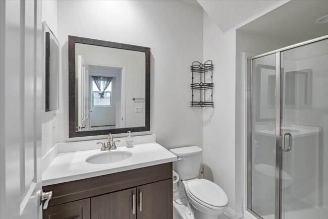 Building Photo - 1067 Sea Glass Wy