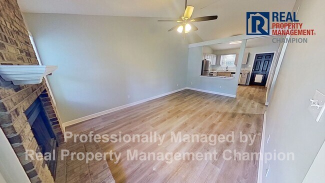 Building Photo - 302 Hilda Rd