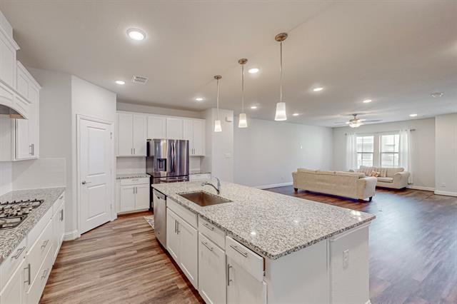 Building Photo - 802 Tennessee Dr