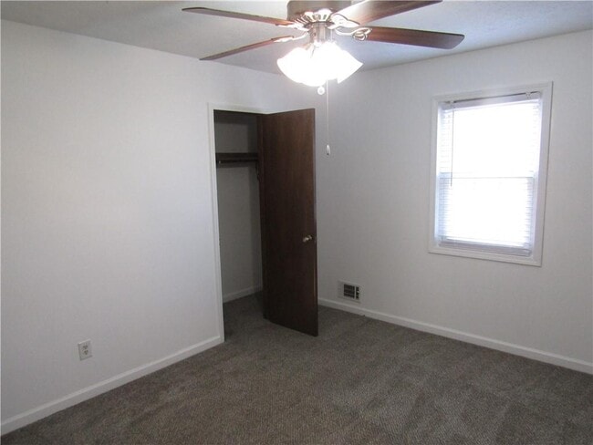 Building Photo - 1106 Westwood Pl SW