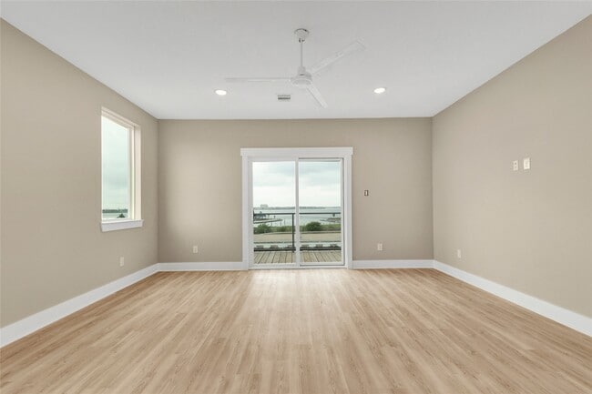 Building Photo - 28 Cmdr. Runco Ln