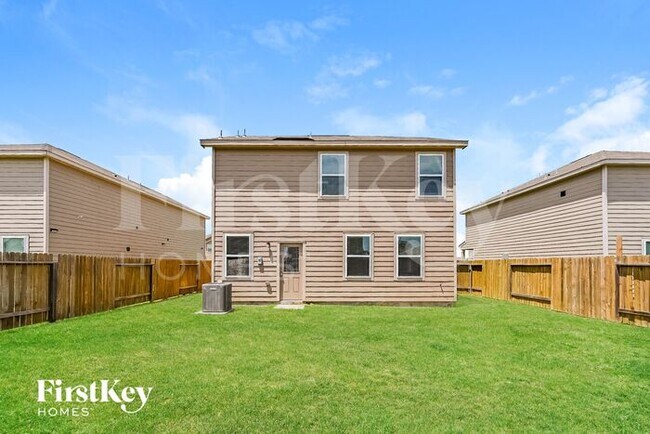 Building Photo - 5914 Treasure Cove Rd