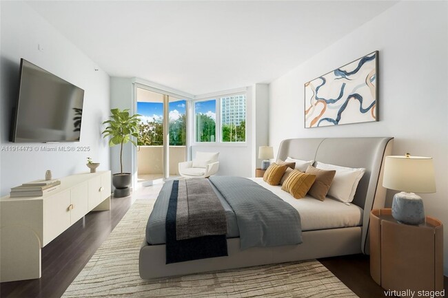 Building Photo - 300 South Pointe Dr