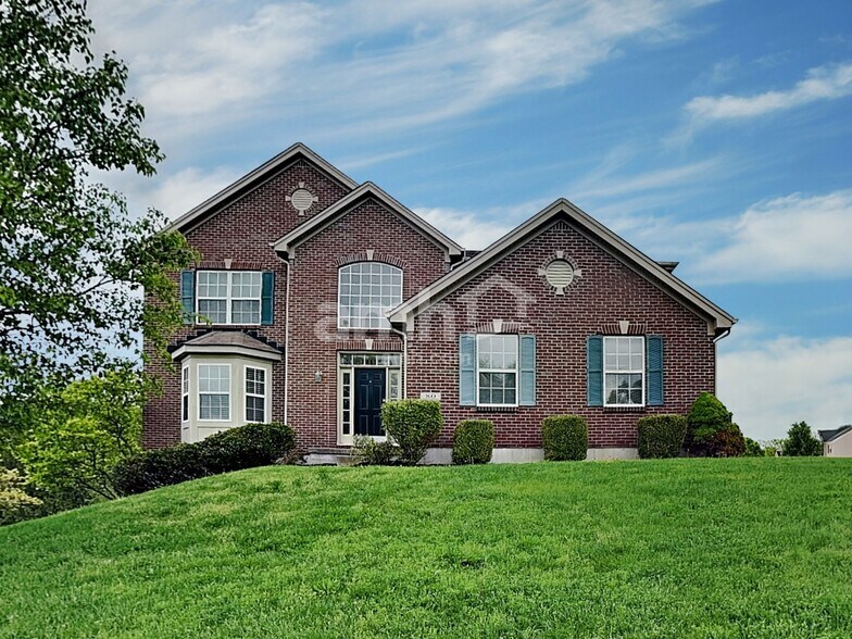 Primary Photo - 80 Bluegrass Ln