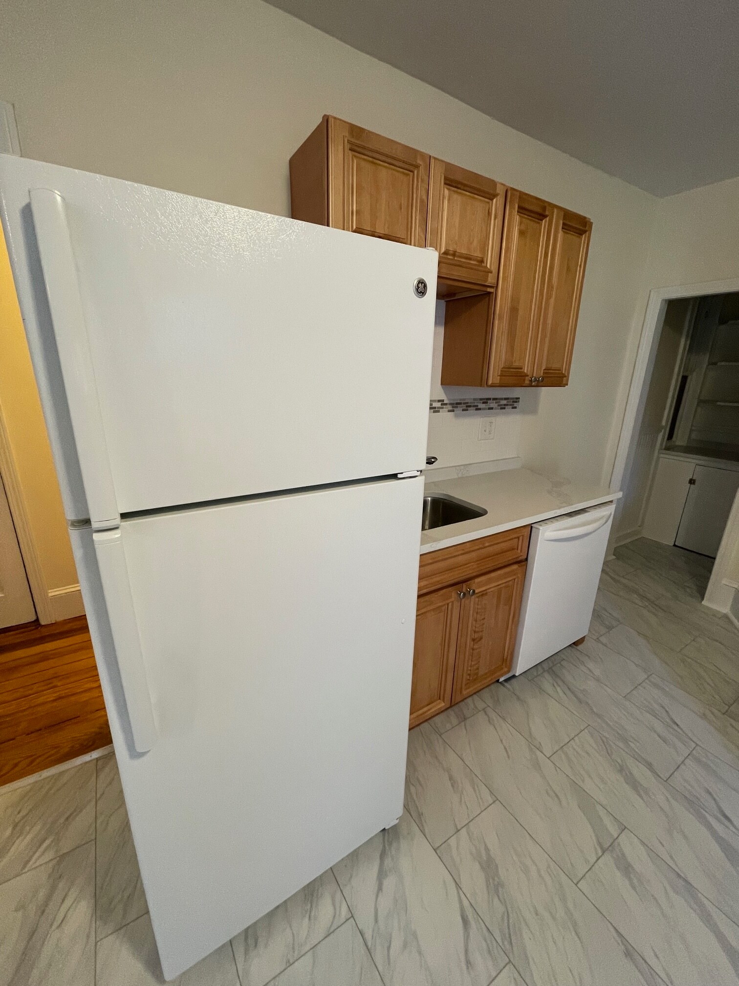 Building Photo - 40 Linden Ave