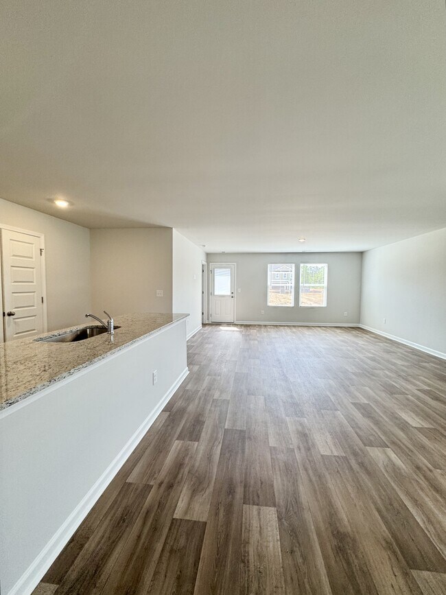 Building Photo - 158 Indigo Pl