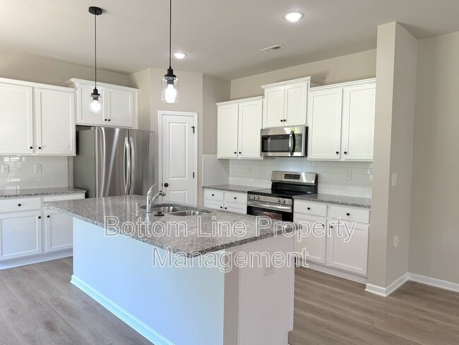 Building Photo - 9016 Stoney Waters Ct