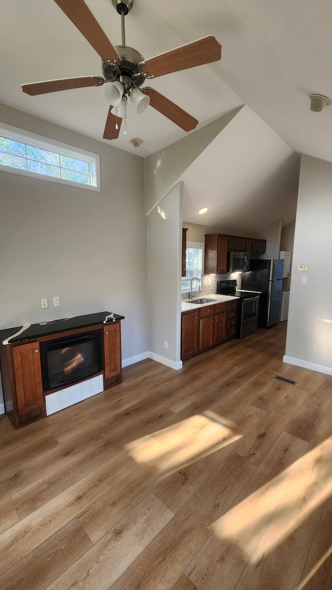 Building Photo - 5677 FM 1516 N