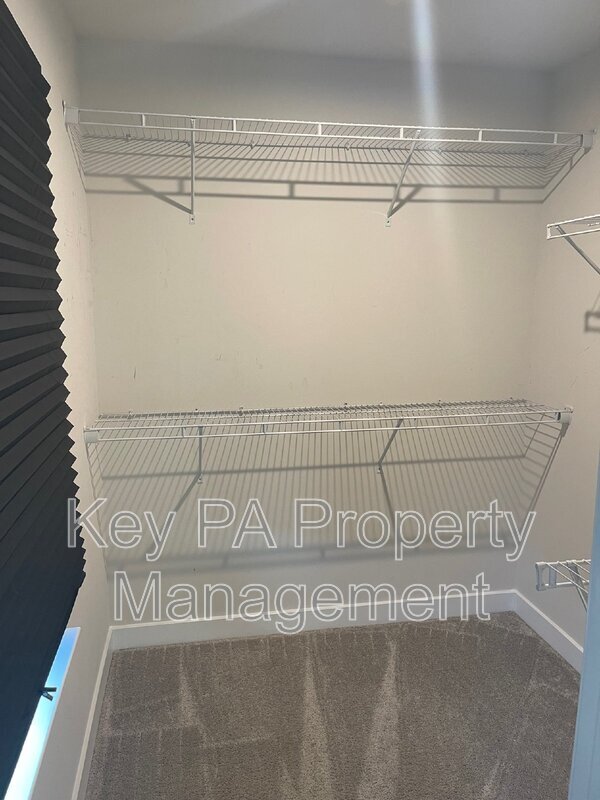 Building Photo - 205 Hibiscus Way