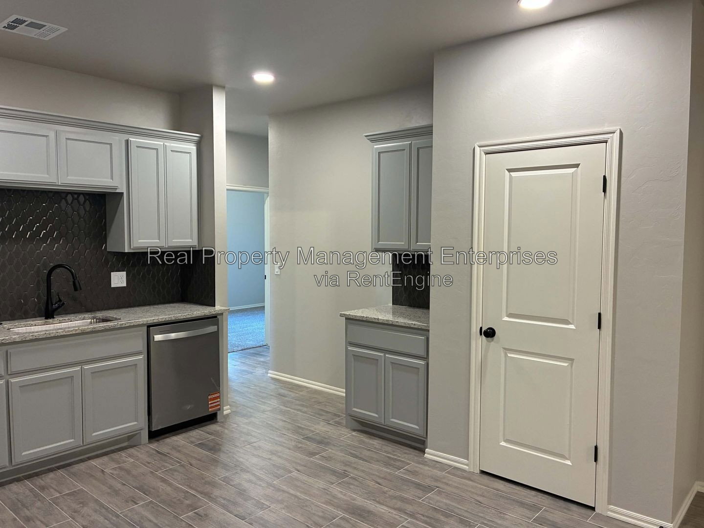 Building Photo - 2571 Gallant Fox Ter