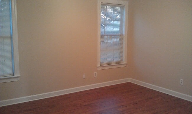 Building Photo - PERR319