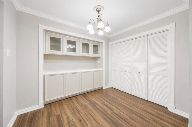 Building Photo - 16310 Emberwood Dr