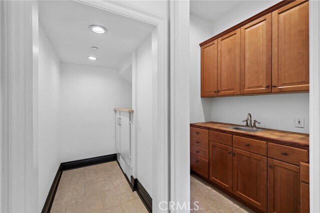 Building Photo - 1316 Beverly Grove Pl
