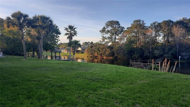 Building Photo - 62 Burbank Dr